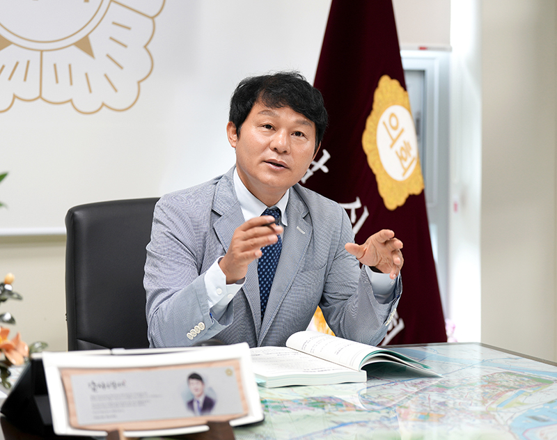 인터뷰사진(1).jpg
