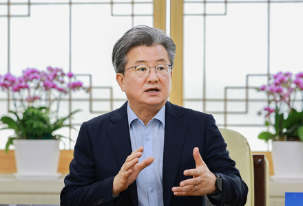 정용래 유성구청장 대한민국 최고의 도시를 넘어 글로벌 혁신도시로, 3선 구청장의 담대한 도전